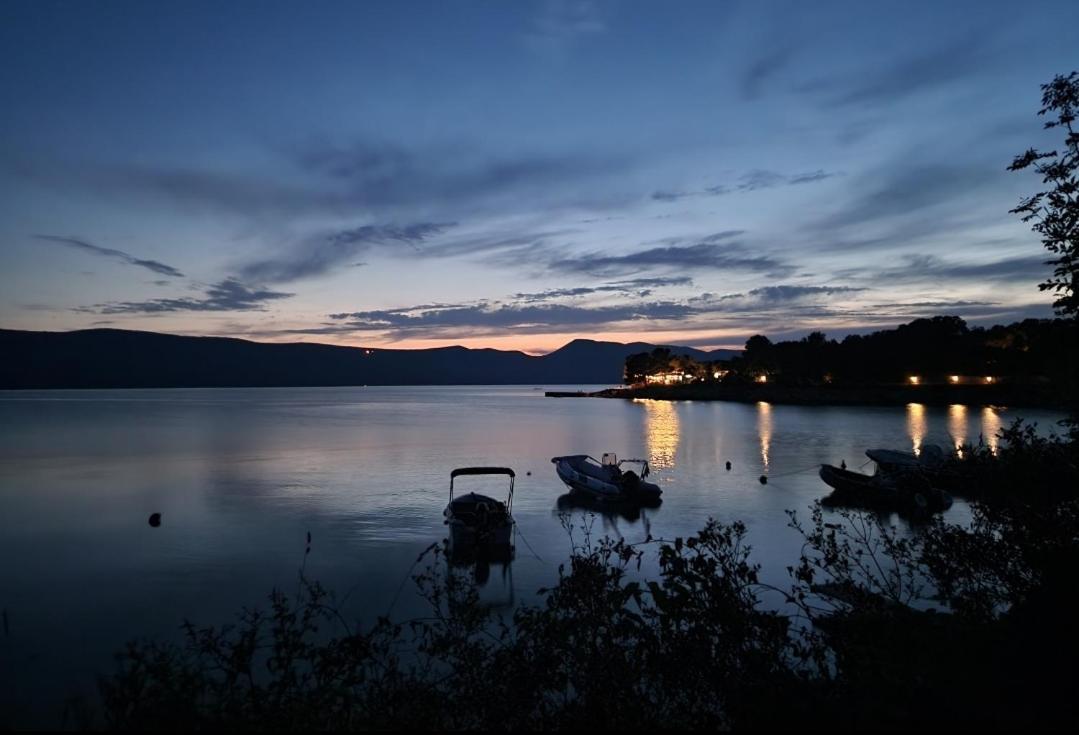 Apartments Vesna Pinezići Eksteriør billede