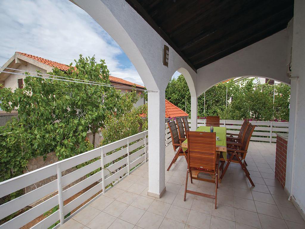 Apartments Vesna Pinezići Eksteriør billede