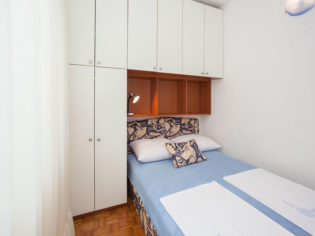 Apartments Vesna Pinezići Eksteriør billede